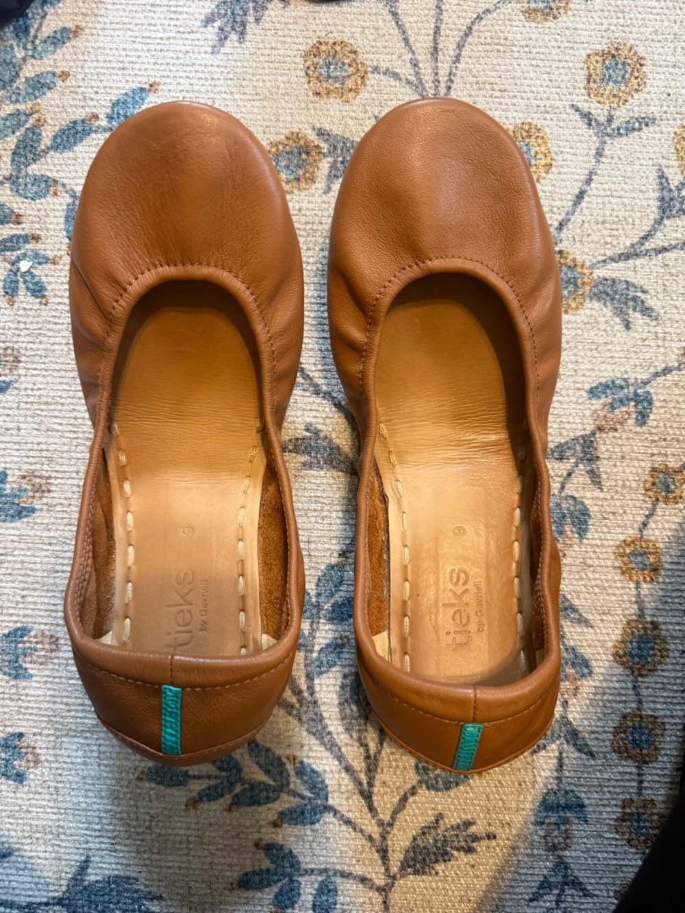 Tieks flats- 4 pairs in great condition (size 9) - Picture 14 of 17